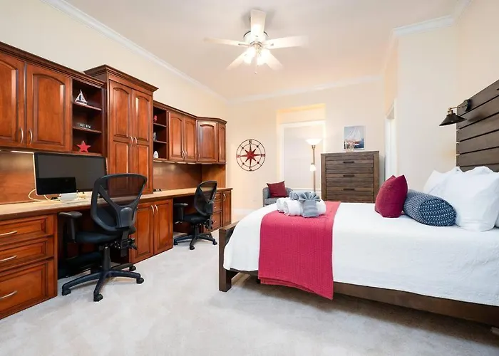 Be A Nomad -3Br Half Block Beach - Sleeps 8 - Jacksonville Beach Condo