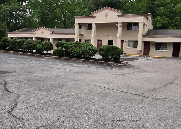 Travelers Lodge