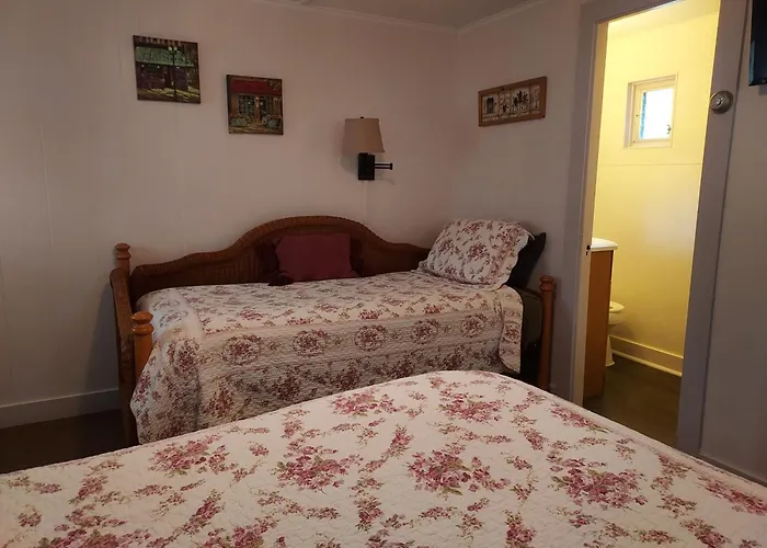 Serenity Motel