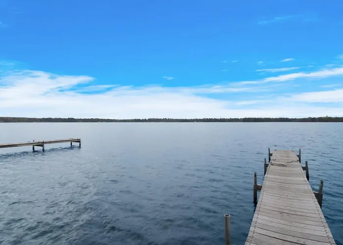1Br Fife Lake Haven With Fire Pit & Hot Tub