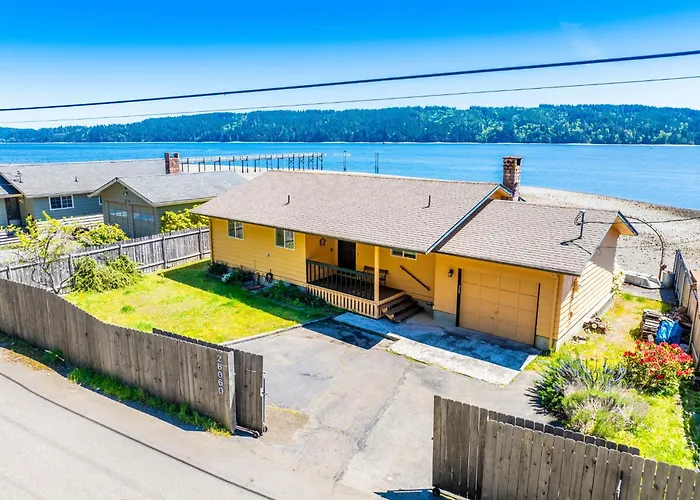 Waterfront Retreat, Relaxation, Fun In Hood Canal