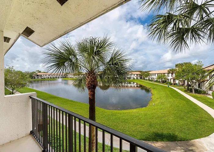 Newly Remodeled Lakefront Oasis