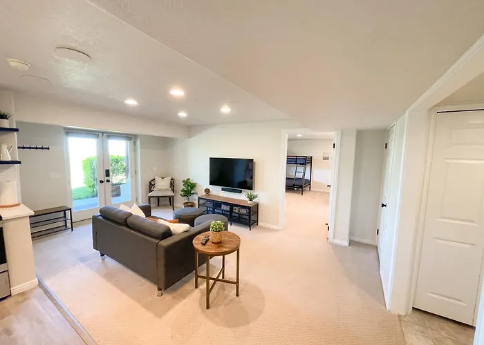 City View Retreat 2 Bedroom 1 B