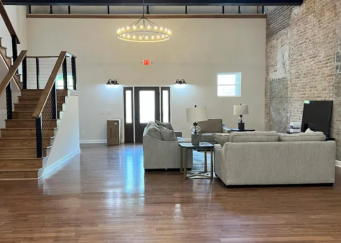 Beautiful New Riverfront Condo