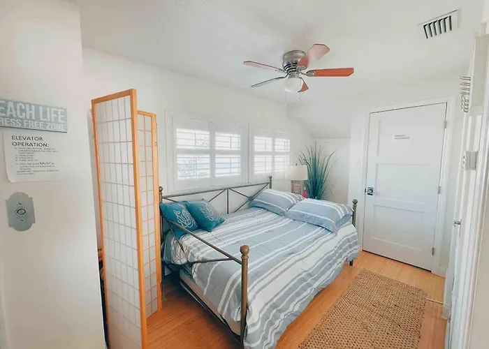 Lala'S Beach House