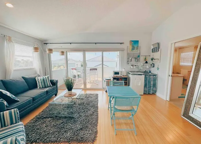 Lala'S Beach House