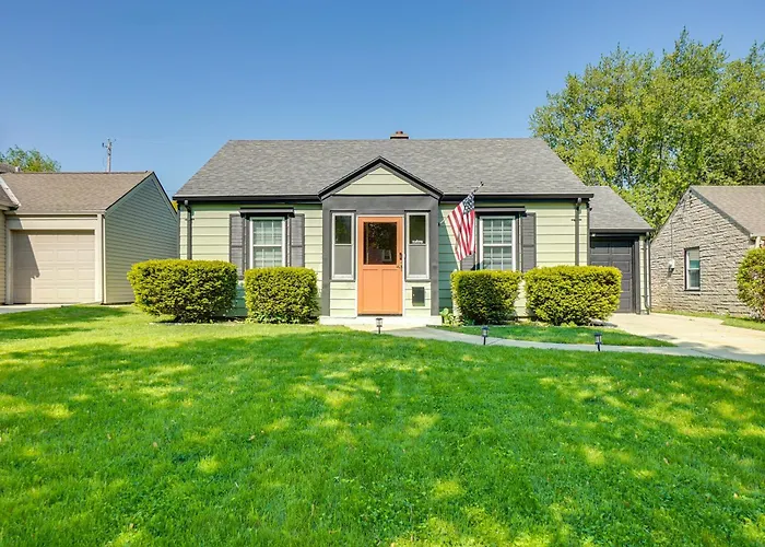 Milwaukee Home W/ Serene Patio & Backyard Garden!