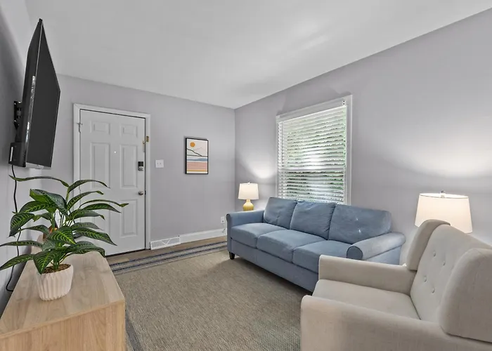 Duplex Hideaway In Saint Charles Mo