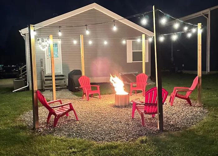 3 Bedroom In Hocking Hills W King Bed Logan Ohio