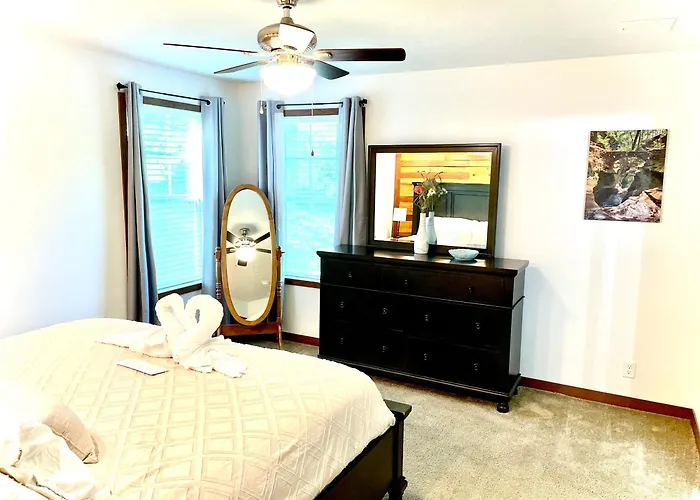 3 Bedroom In Hocking Hills W King Bed Logan Ohio