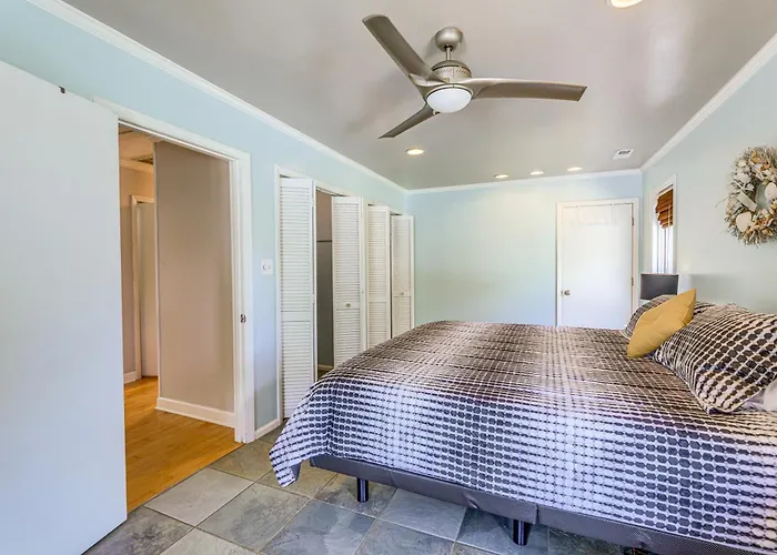 New Bern Home W/ Water View Near Downtown!