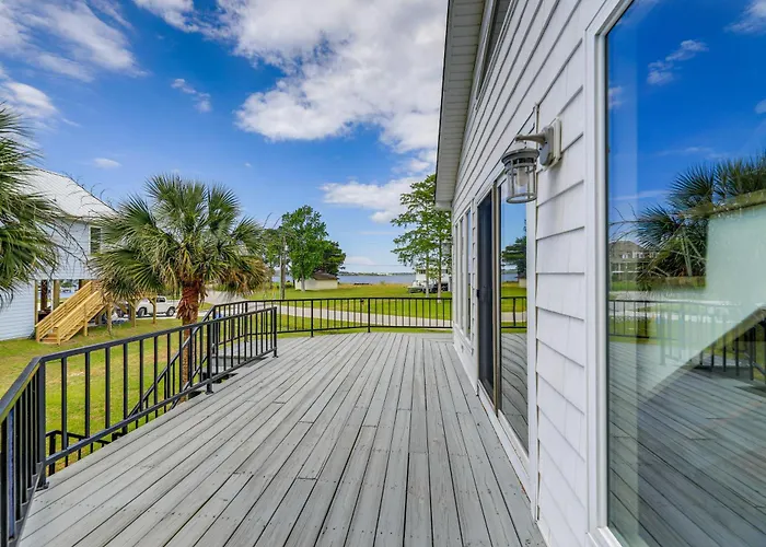 New Bern Home W/ Water View Near Downtown!