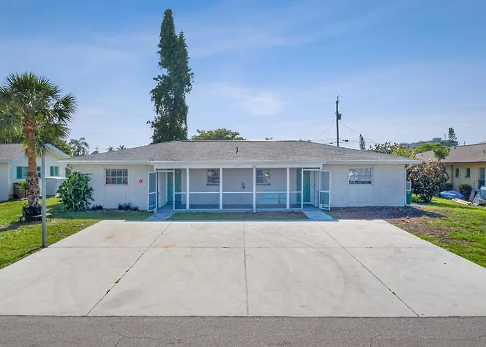 Small Studio In Cape Coral Close To Many Restaraunts