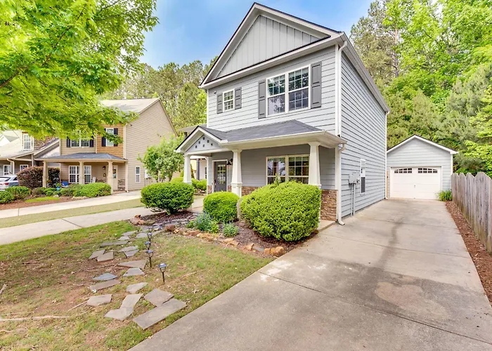 Canton Home W/ Fenced Yard: 6 Mi To Lake Allatoona