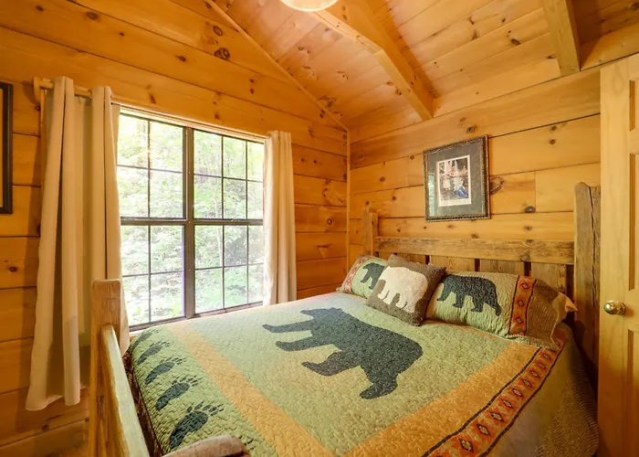 All-Season Sunroom + Hot Tub: Marion Cabin Retreat