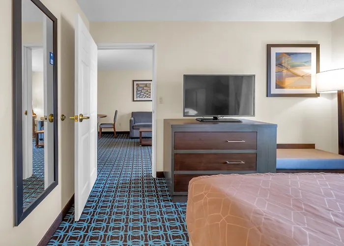 Wingate By Wyndham Chicago Schaumburg