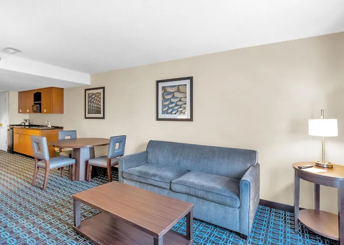 Wingate By Wyndham Chicago Schaumburg