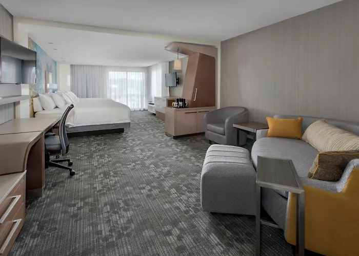 Courtyard By Marriott Schenectady At Mohawk Harbor
