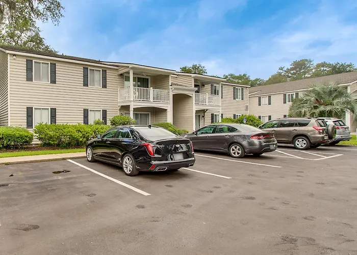 Resort-Style Condo In St Simons ~ 1 Mi To Pier!
