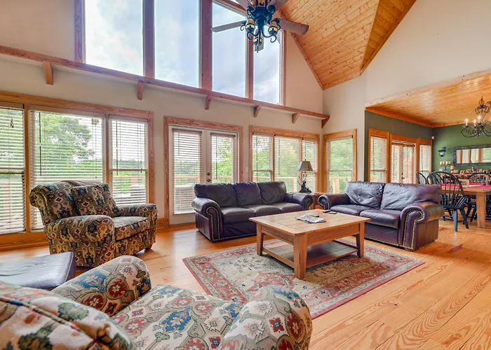 Secluded Cove & Fire Pit: Lake Wedowee Getaway