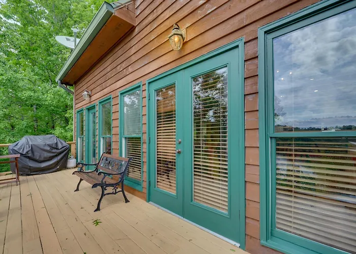 Secluded Cove & Fire Pit: Lake Wedowee Getaway