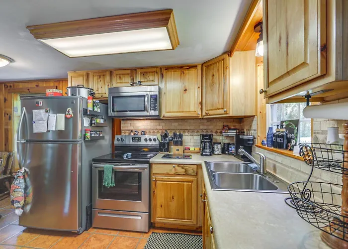 Pet-Friendly Creekside Cabin W/ Pool Access!