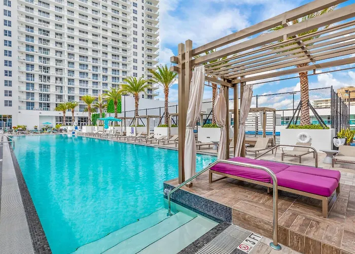 Elegance By The Ocean - 2Bd Hyde House Gem With Luxury Resort Amenities - No Resort & No Parking Fees, Check Details