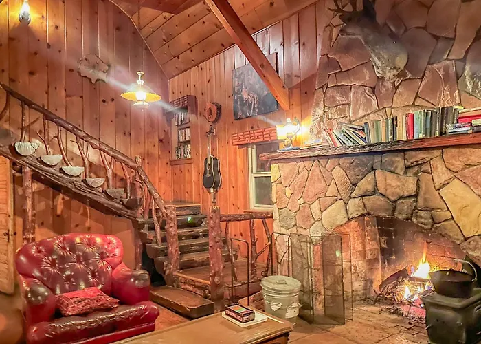 Ith Big Bear Lake Hostel & Lodge