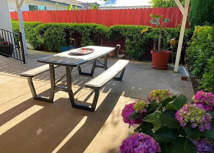 Spacious Two Queen Beds Suite Close To Downtown And Uc Davis Medical Center