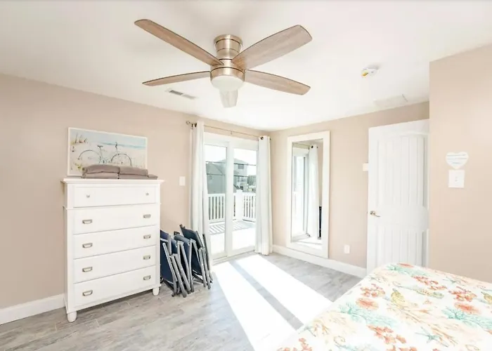 Beach Bliss 1 Block1 From Beach Upstairs Unit