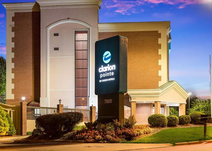 Clarion Pointe Greensboro Airport - High Point