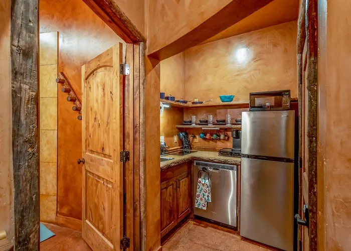 Zion White Bison Glamping & Rv Resort
