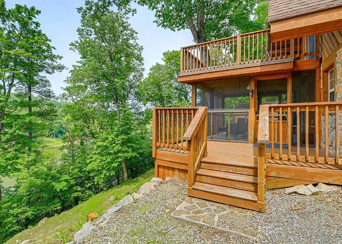 Peaceful South Holston Lake Cabin W/ Dock & Deck!