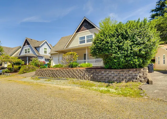 Half Mi To Beach: Rockaway Beach Home W/ Grill!