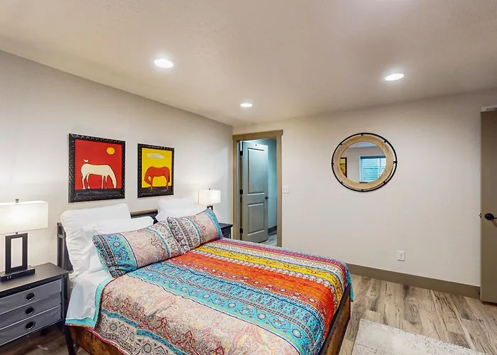 Easy Commuting! Renovated Greeley Apartment