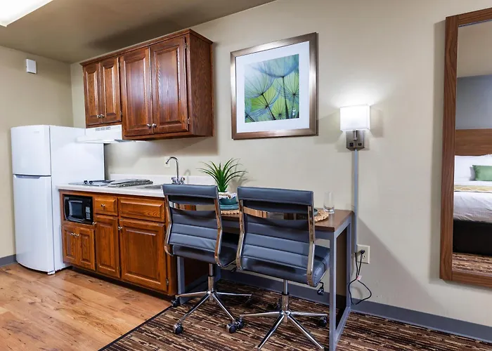 Extended Stay Airport