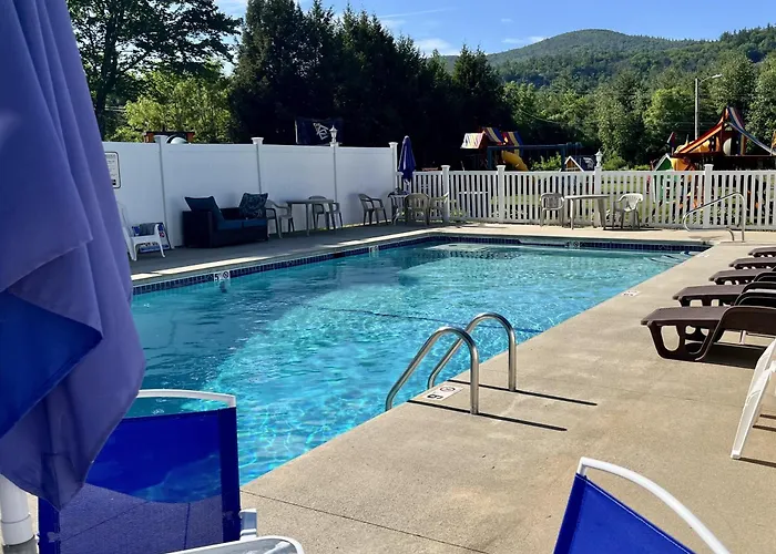 North Colony Motel And Cottages