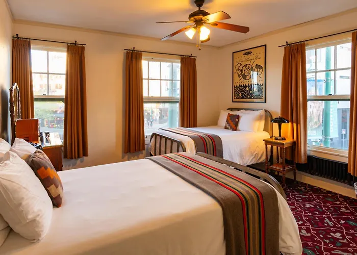 Hotel Congress