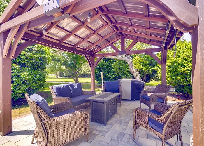 Pet-Friendly Home W/ Gazebo: Minutes To Beach!