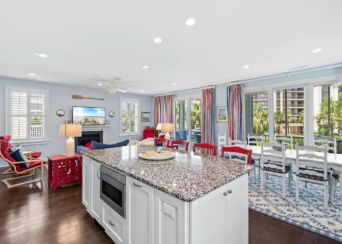 Ocean Breezes 4 Bedroom 4 Bath With Amenities