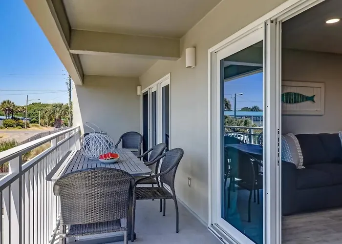 Ketch Courtyard Condo - Oceanview Balcony - Pool - Steps From The Beach