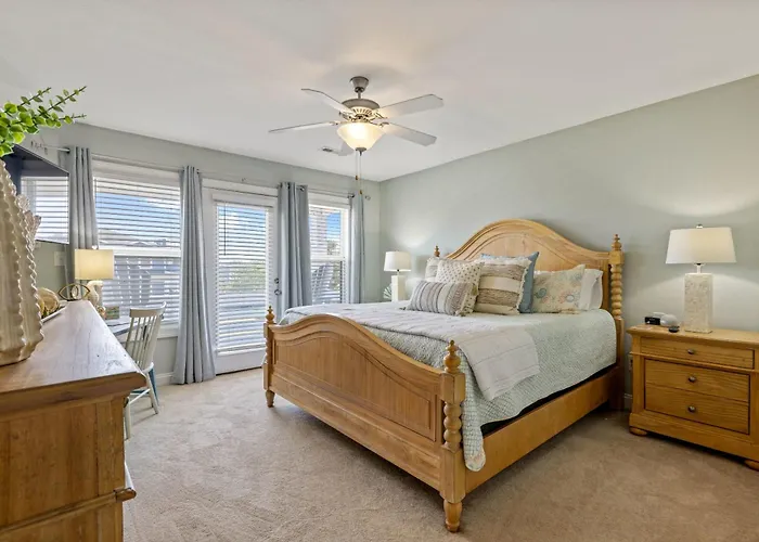 Sojourn Family Home With Country Club Access 5 Bedrooms Sleeps 12