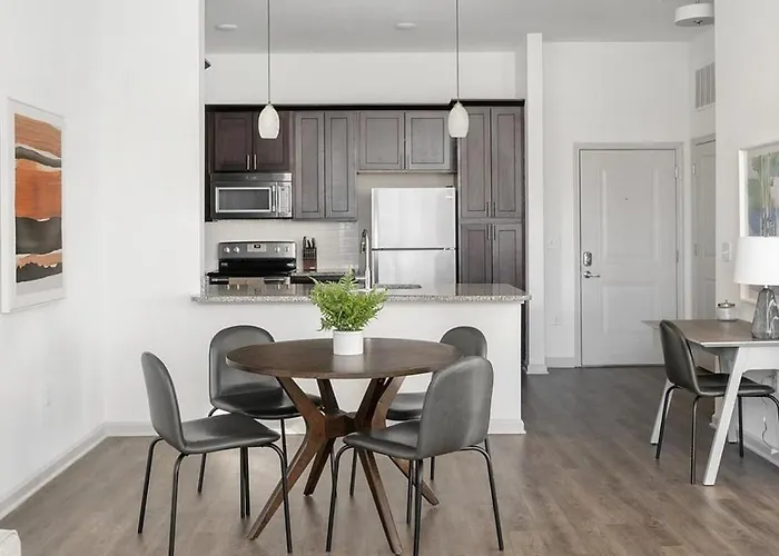 Landing Modern Apartment With Amazing Amenities