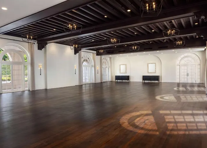 Casa Marina Key West, Curio Collection By Hilton