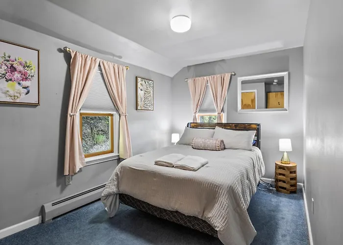 Great Location! Colleges! Hiking! Ithaca Commons!