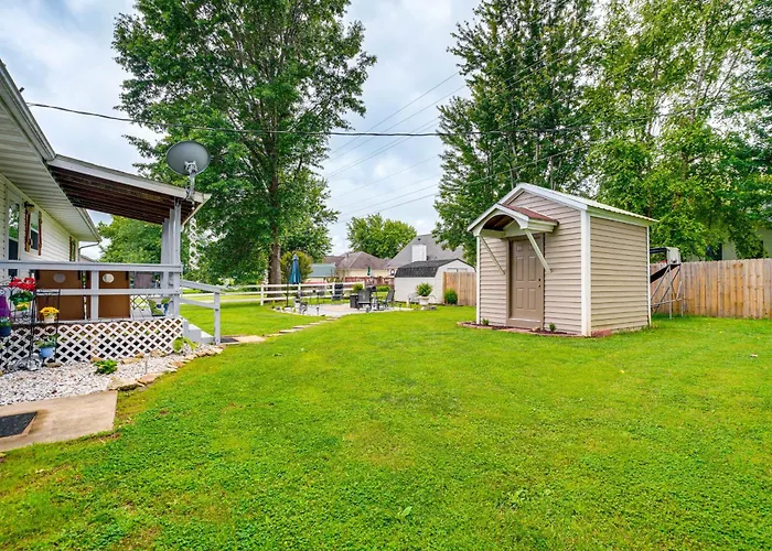 Charming St James Home Near Maramec Spring Park!
