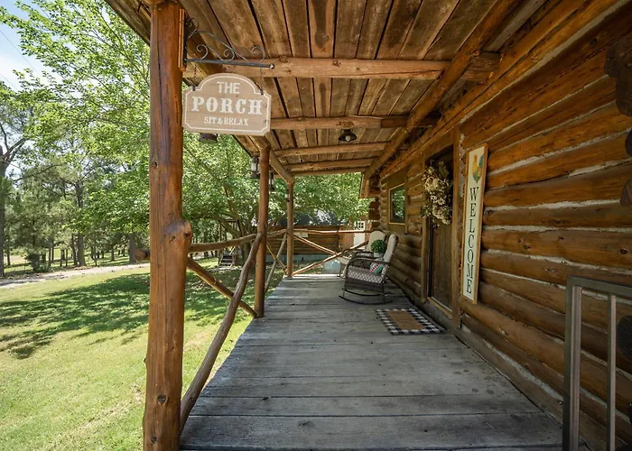 Log Cabin-Kitchen-Front Porch-Queen-The Velvet Rooster