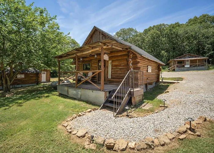 Log Cabin-Kitchen-Front Porch-Queen-The Velvet Rooster