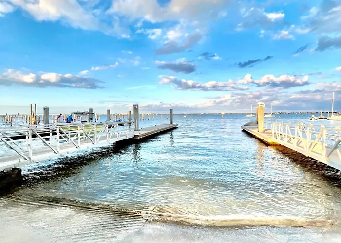 Sunny - Pool - Close To Beach - Fishing - Boat Ramp