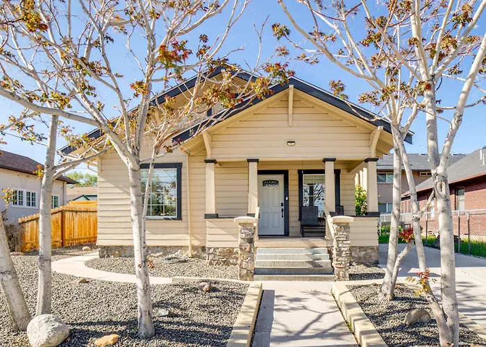 Walk To Midtown: Charming Reno Retreat